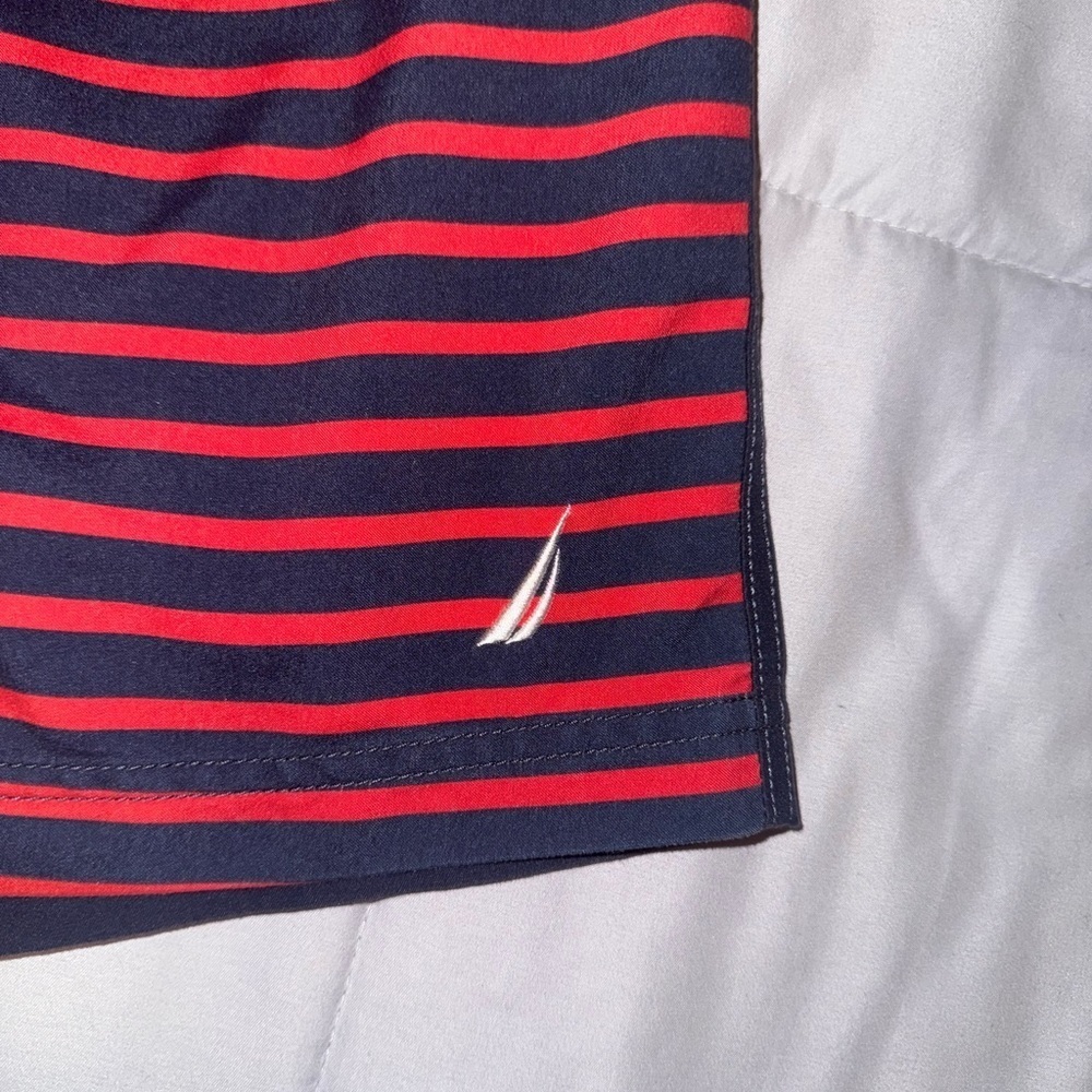 Nautica Red and Navy Blue Striped Board Shorts Size Medium - Picture 3 of 4